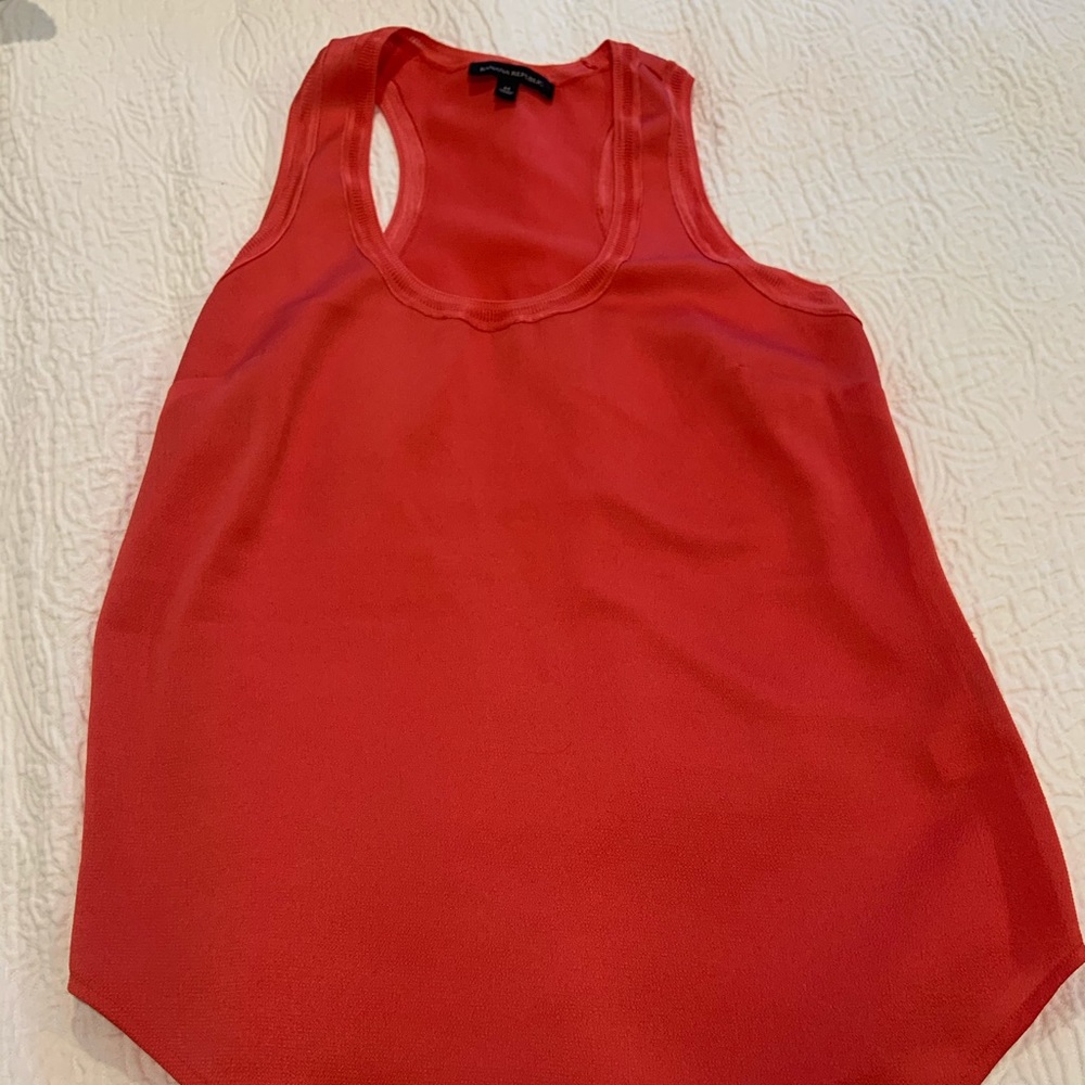 Banana Republic racer back cami 100% polyester